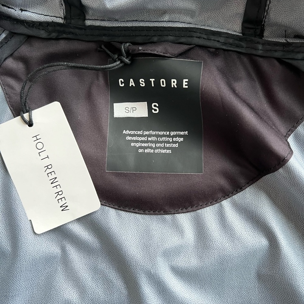 Castore Active Run Jacket - Picture 3 of 3